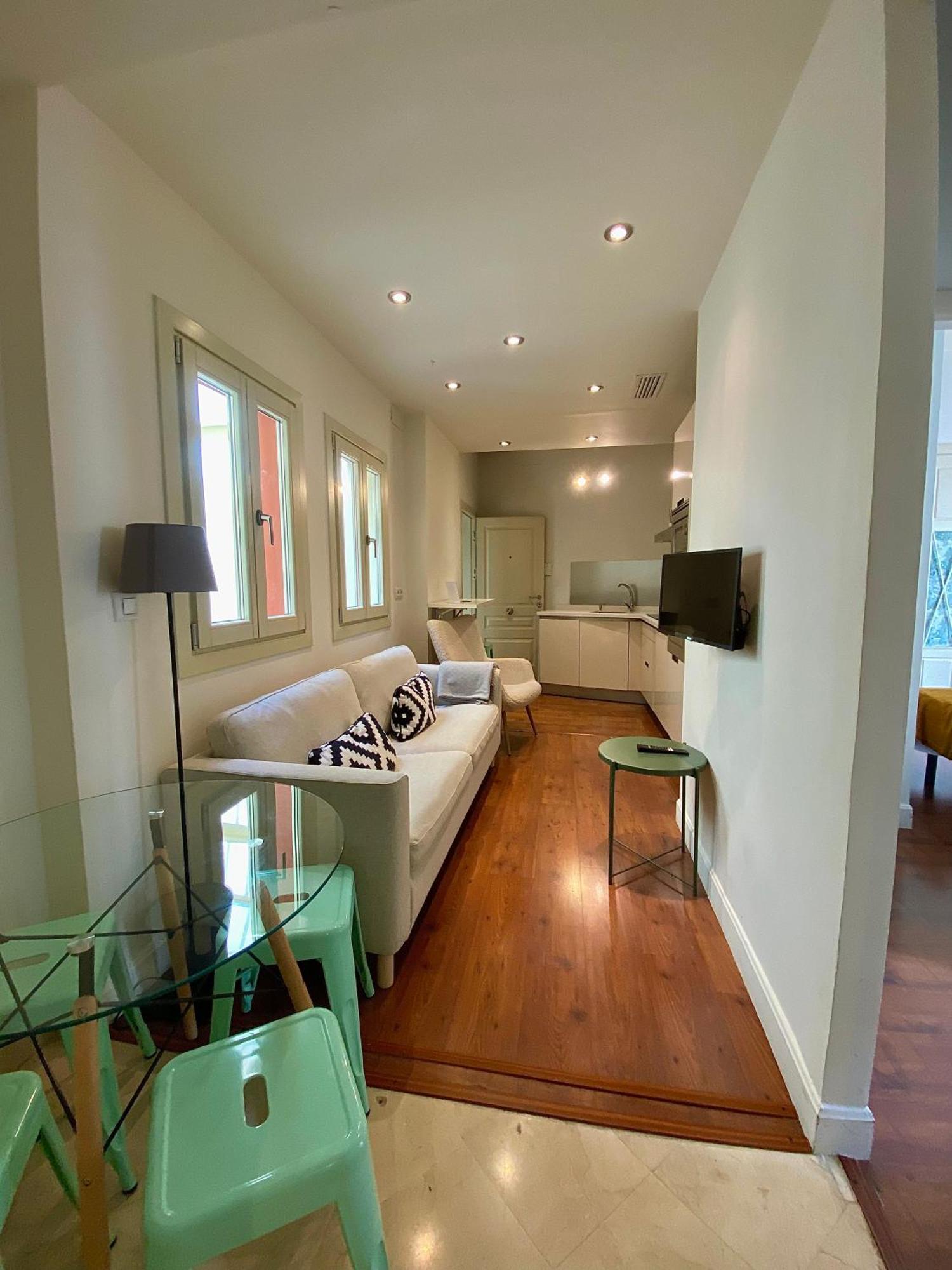 Suite Cathedral Sevilla Luaran gambar